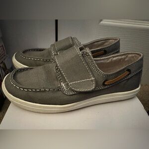 Lightly Used (In Great Condition) Gray Boat Shoes The Children’s Place Size 13.